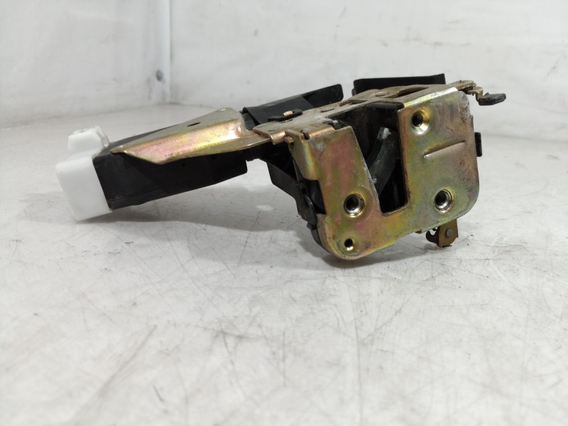 Recambio de cerradura puerta trasera derecha para mitsubishi space star (dg0) 1600 referencia OEM IAM   