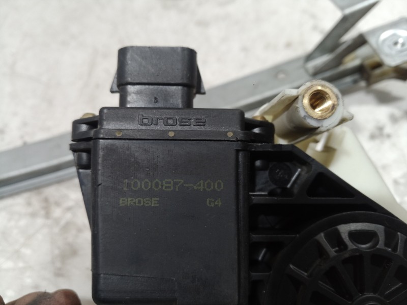 Recambio de elevalunas trasero derecho para mitsubishi space star (dg0) 1600 referencia OEM IAM 100087400 100087400 100087400