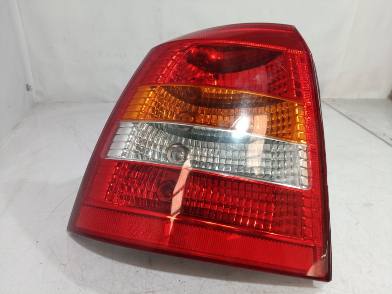 Recambio de piloto trasero izquierdo para opel astra g berlina club referencia OEM IAM 90521542 90521542 90521542