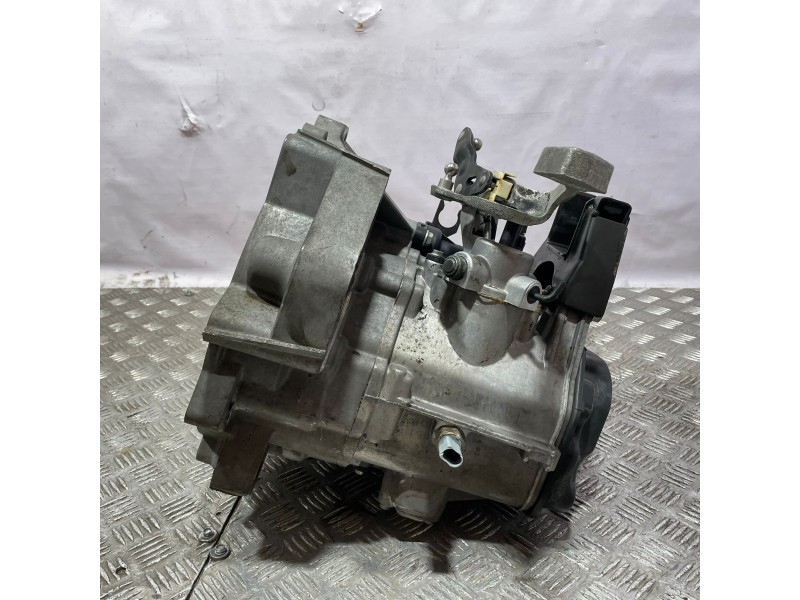 Recambio de caja cambios para volkswagen polo (9n1) conceptline referencia OEM IAM FQE FQE FQE