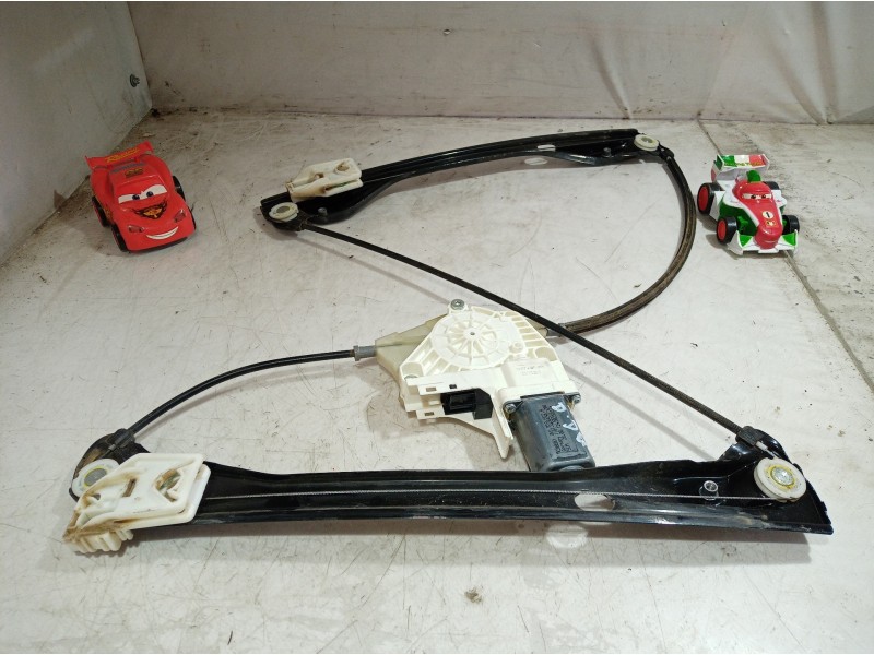 Recambio de elevalunas delantero derecho para skoda suberb (3t4) exclusive 4x4 referencia OEM IAM 8K0959802 8K0959802 8K0959802