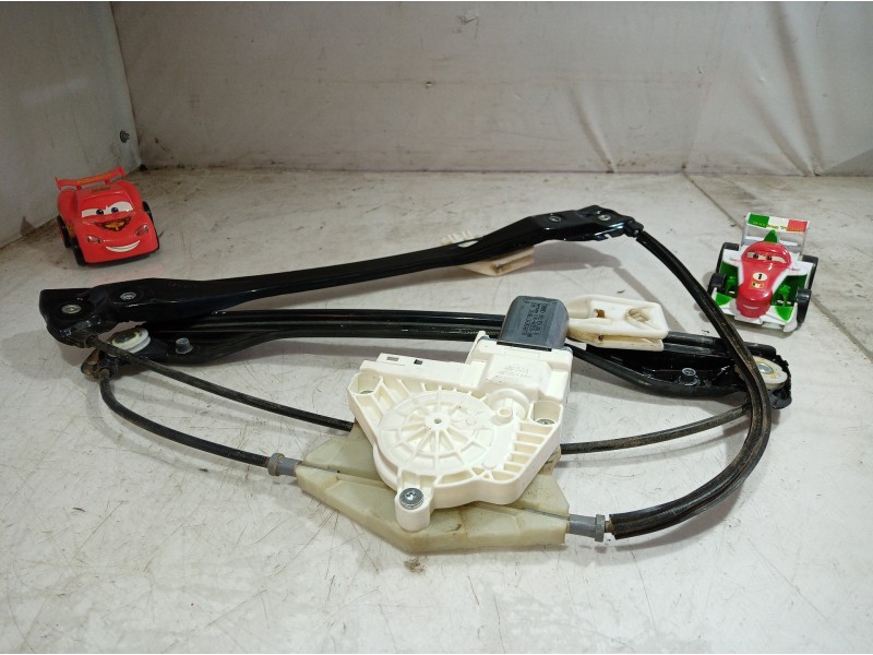 Recambio de elevalunas delantero izquierdo para skoda suberb (3t4) exclusive 4x4 referencia OEM IAM 8K0959801 8K0959801 8K095980