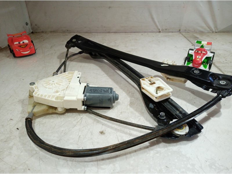 Recambio de elevalunas delantero izquierdo para skoda suberb (3t4) exclusive 4x4 referencia OEM IAM 8K0959801 8K0959801 8K095980