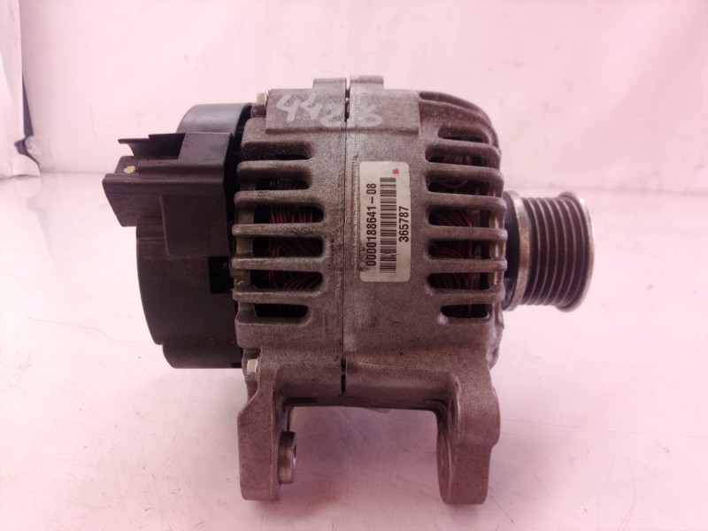 Recambio de alternador para volkswagen polo (9n1) highline referencia OEM IAM TG11C014 TG11C014 TG11C014