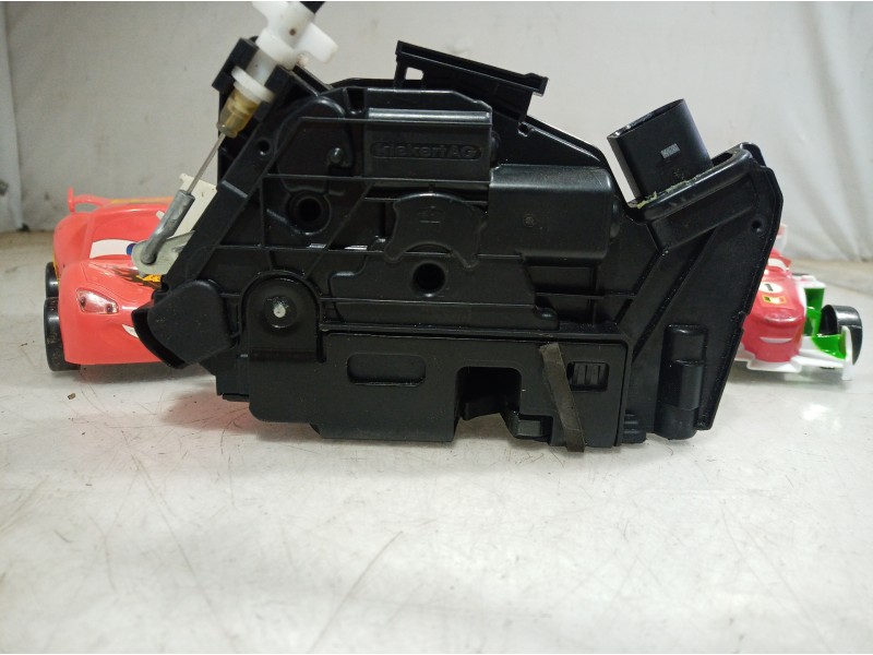 Recambio de cerradura puerta delantera derecha para skoda suberb (3t4) exclusive 4x4 referencia OEM IAM 5N1837016E 5N1837016E 5N