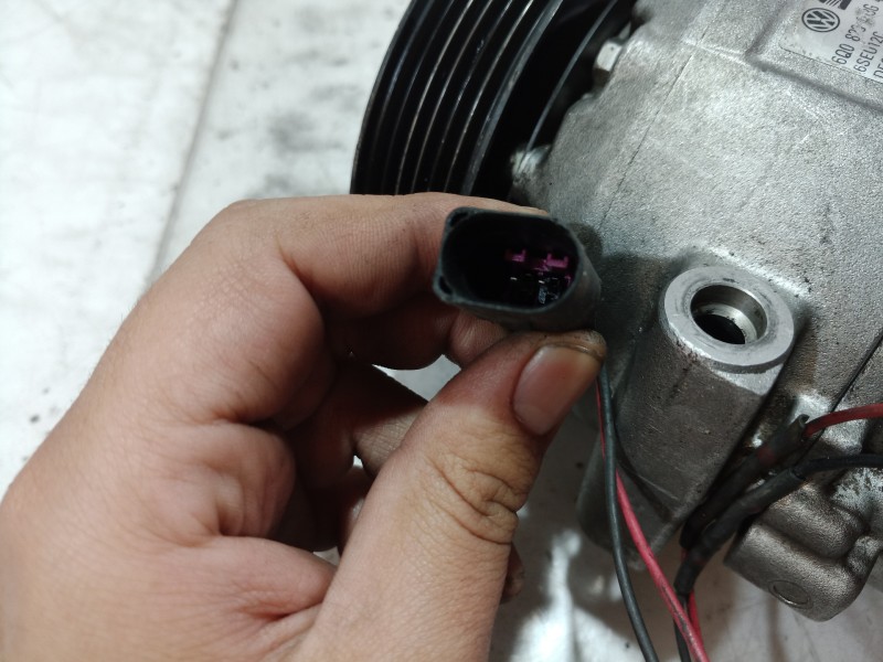 Recambio de compresor aire acondicionado para volkswagen polo (9n1) conceptline referencia OEM IAM 6Q0820803 6Q0820803 6Q0820803