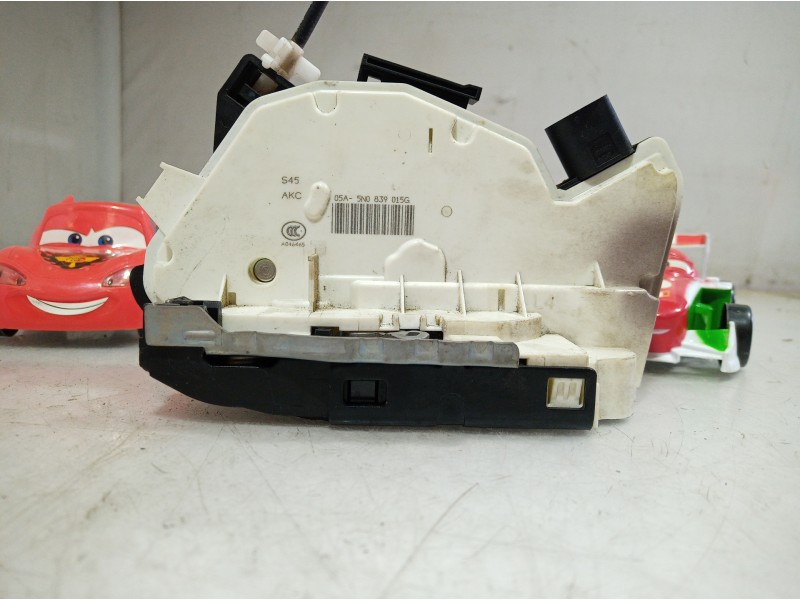 Recambio de cerradura puerta trasera izquierda para skoda suberb (3t4) exclusive 4x4 referencia OEM IAM 5N0839015G 5N0839015G 5N