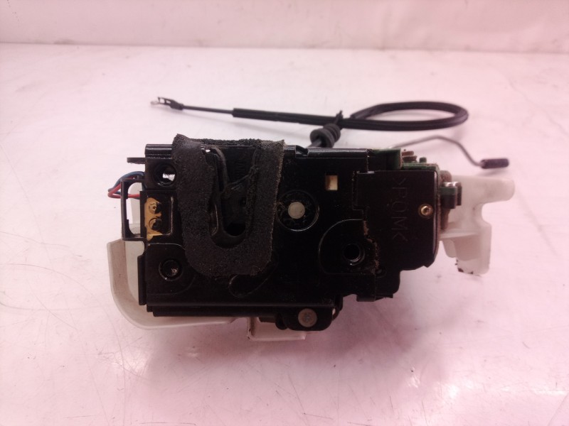 Recambio de cerradura puerta delantera derecha para volkswagen polo (9n1) highline referencia OEM IAM   