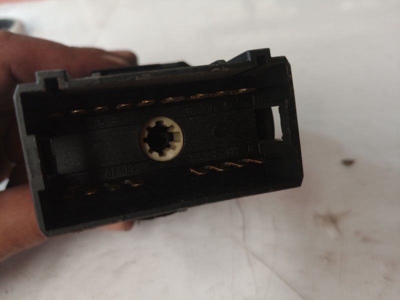 Recambio de mando luces para volkswagen polo (9n1) conceptline referencia OEM IAM 6Q0941531B 6Q0941531B 6Q0941531B