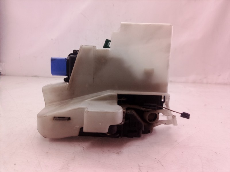 Recambio de cerradura puerta delantera izquierda para volkswagen polo (9n1) highline referencia OEM IAM   