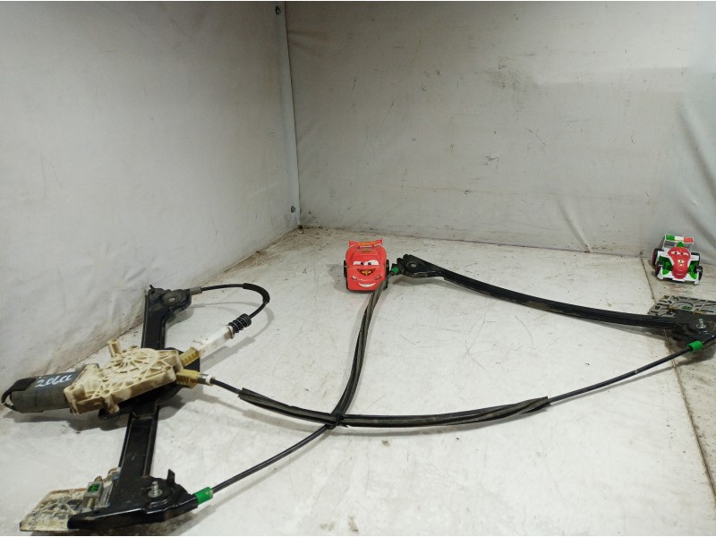 Recambio de elevalunas delantero izquierdo para peugeot 206 cc referencia OEM IAM 105770101 105770101 105770101