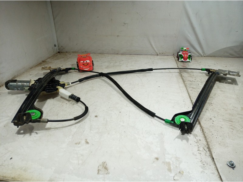 Recambio de elevalunas delantero izquierdo para peugeot 206 cc referencia OEM IAM 105770101 105770101 105770101