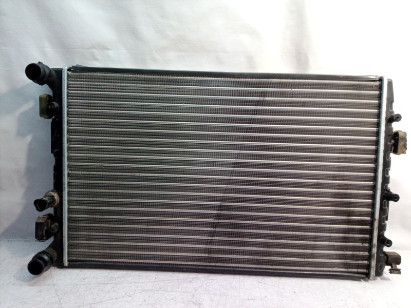 Recambio de radiador agua para volkswagen polo (9n1) conceptline referencia OEM IAM 652711 652711 652711