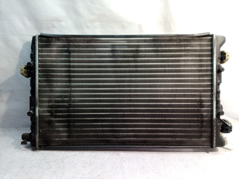 Recambio de radiador agua para volkswagen polo (9n1) conceptline referencia OEM IAM 652711 652711 652711