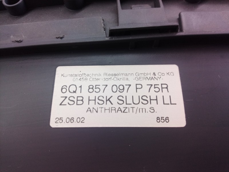 Recambio de guantera para volkswagen polo (9n1) highline referencia OEM IAM 6Q1857097 6Q1857097 6Q1857097