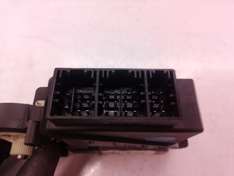 Recambio de motor elevalunas delantero derecho para volkswagen polo (9n1) highline referencia OEM IAM 602959801A 602959801 60295