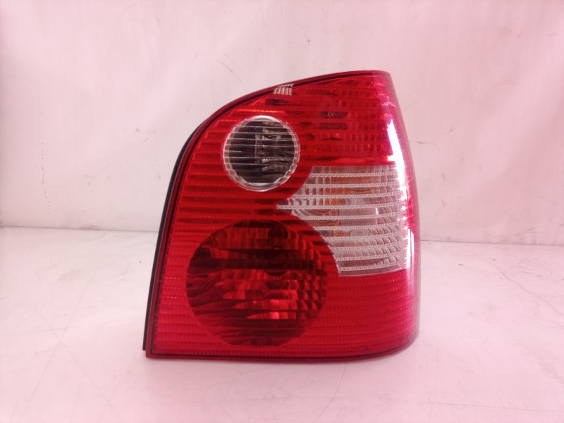 Recambio de piloto trasero derecho para volkswagen polo (9n1) highline referencia OEM IAM   