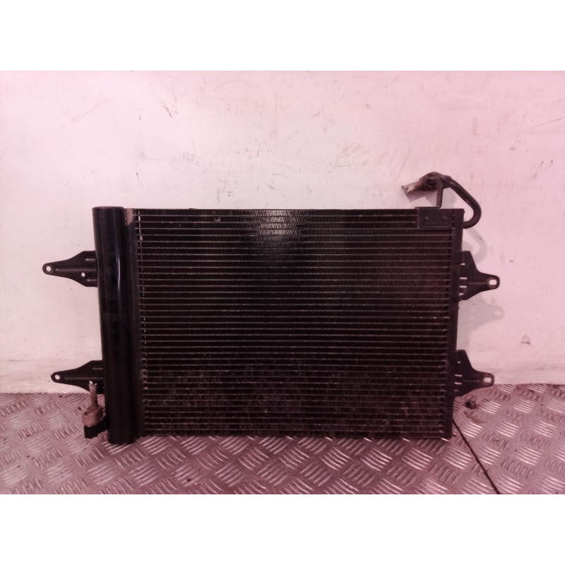 Recambio de condensador / radiador aire acondicionado para volkswagen polo (9n1) trendline referencia OEM IAM 6Q0820411 6Q082041