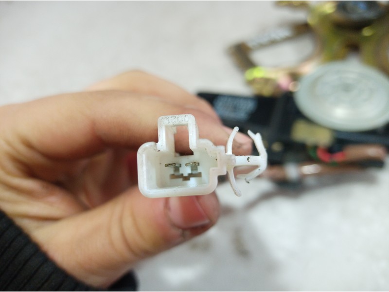 Recambio de elevalunas trasero izquierdo para lexus ls400 (ucf20) básico (ucf 20) referencia OEM IAM 8571050050 8571050050 85710