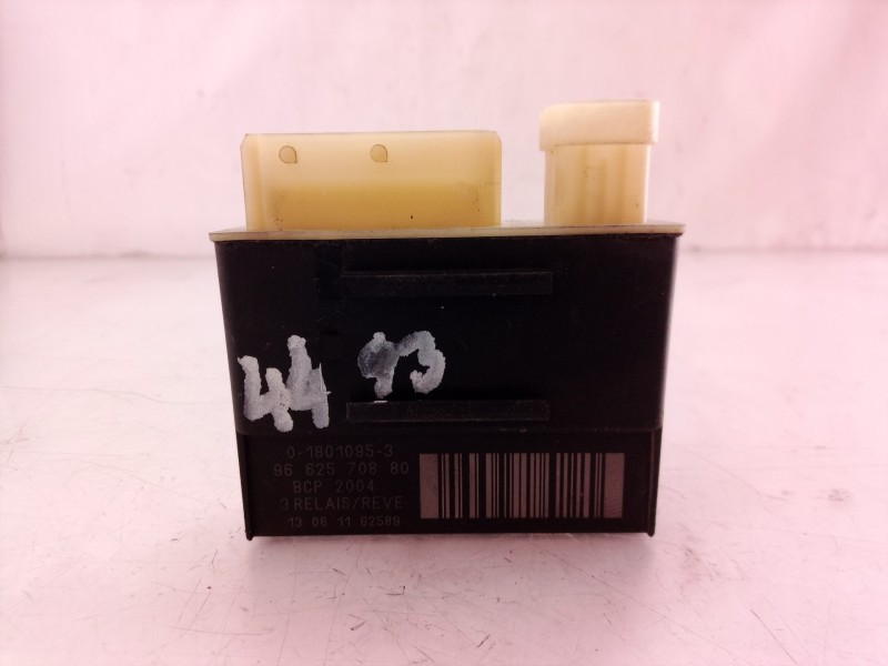 Recambio de caja precalentamiento para peugeot 5008 active referencia OEM IAM 9662570880 9662570880 018010953