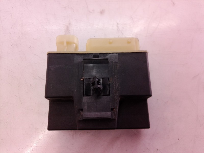 Recambio de caja precalentamiento para peugeot 5008 active referencia OEM IAM 9662570880 9662570880 018010953