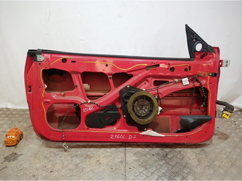 Recambio de puerta delantera izquierda para peugeot 206 cc referencia OEM IAM   