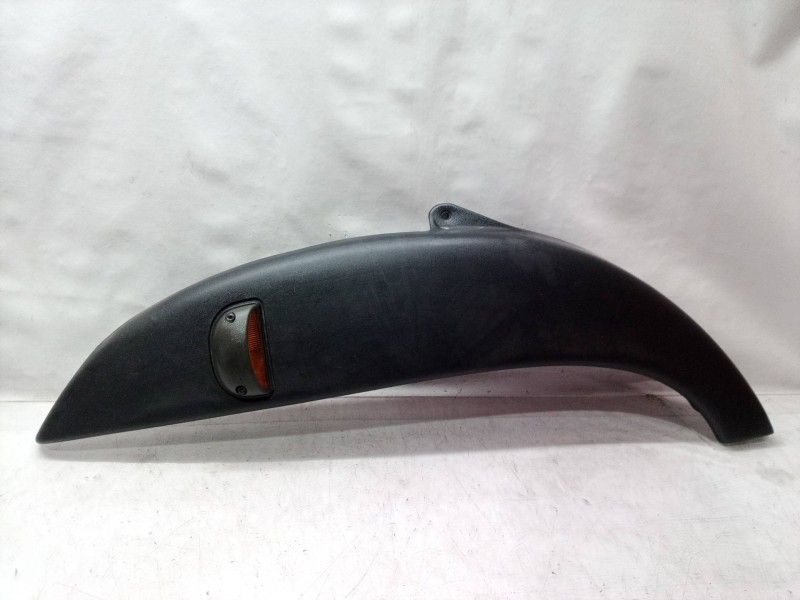 Recambio de aletin delantero izquierdo para renault mascott 3.0 diesel referencia OEM IAM   