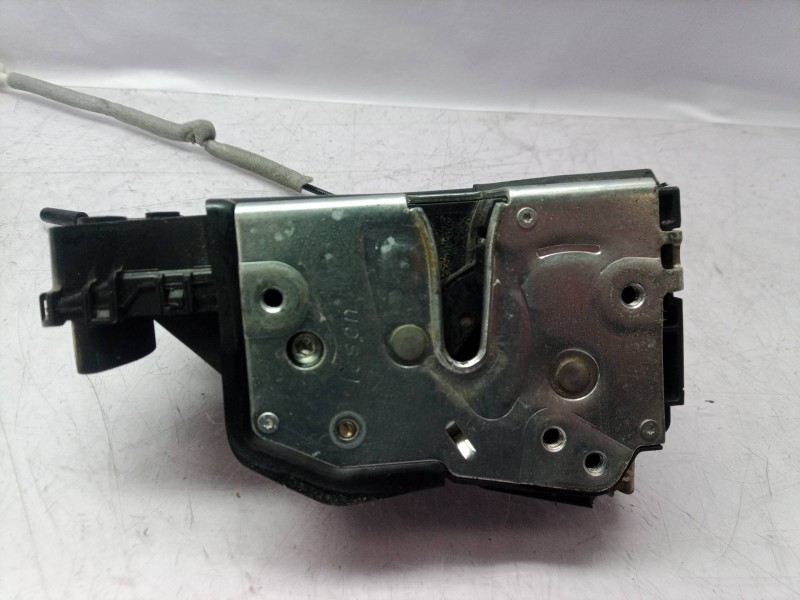 Recambio de cerradura puerta delantera izquierda para bmw serie 3 berlina (e46) 320d edition advance referencia OEM IAM   