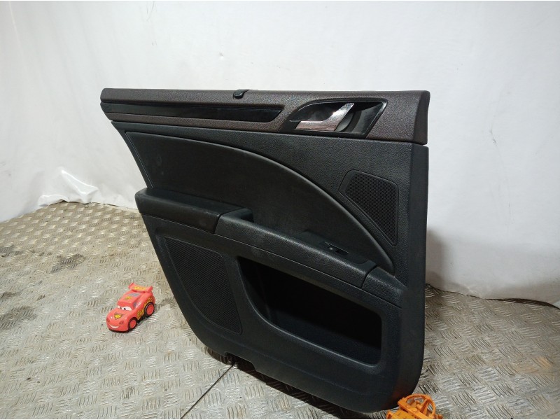 Recambio de guarnecido puerta trasera izquierda para skoda suberb (3t4) exclusive 4x4 referencia OEM IAM 3T9867209 3T9867209 3T9