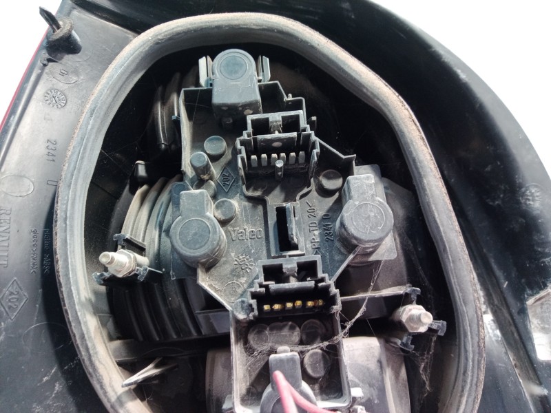 Recambio de piloto trasero derecho para renault scenic (ja..) 1.9 dci authentique referencia OEM IAM 7700428055  