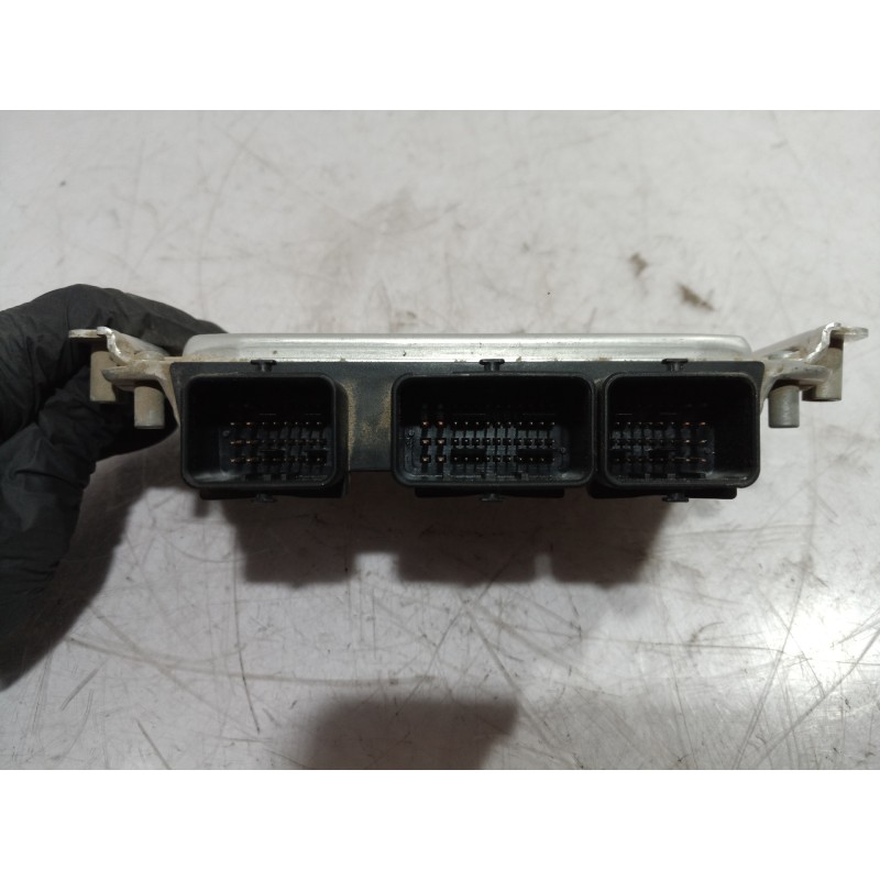 Recambio de centralita motor uce para citroën c3 1,6 16v exclusive referencia OEM IAM 0261207858 0261207858 0261207858