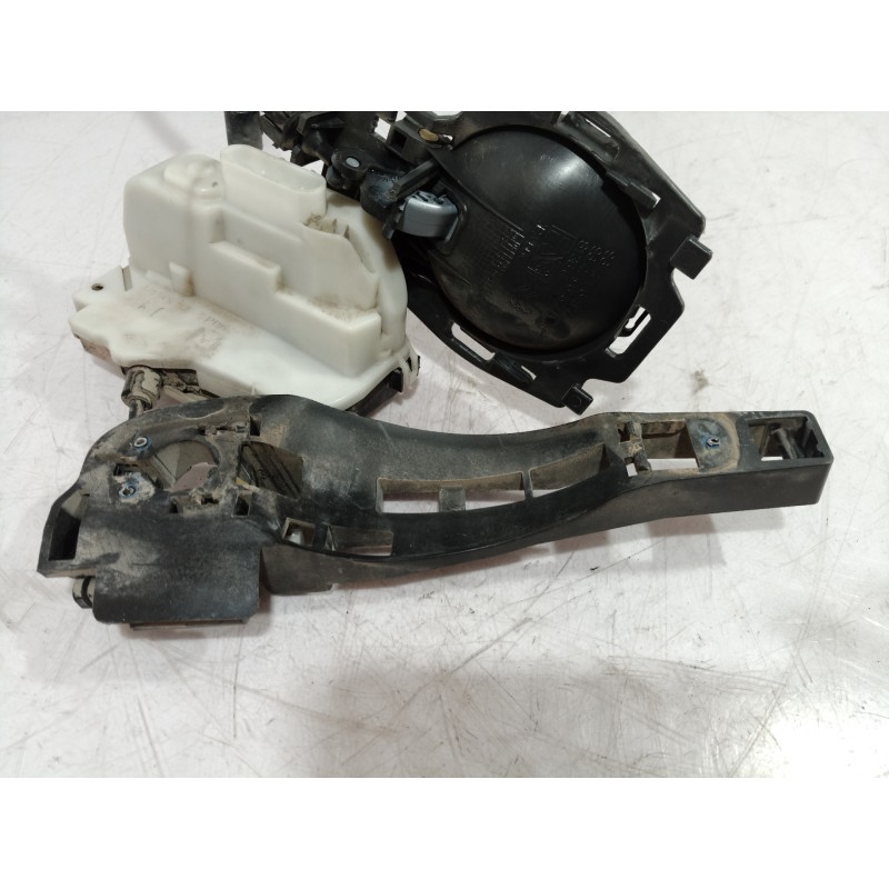 Recambio de cerradura puerta delantera derecha para citroën c3 1,6 16v exclusive referencia OEM IAM 9647164577 9647164577 964716