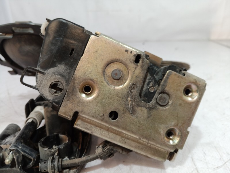 Recambio de cerradura puerta delantera derecha para citroën c3 1,6 16v exclusive referencia OEM IAM 9647164577 9647164577 964716