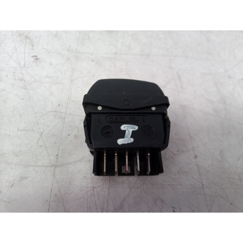 Recambio de mando elevalunas trasero izquierdo para citroën xsara picasso 1.6 hdi 90 sx referencia OEM IAM   