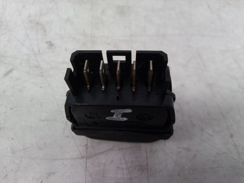 Recambio de mando elevalunas trasero izquierdo para citroën xsara picasso 1.6 hdi 90 sx referencia OEM IAM   