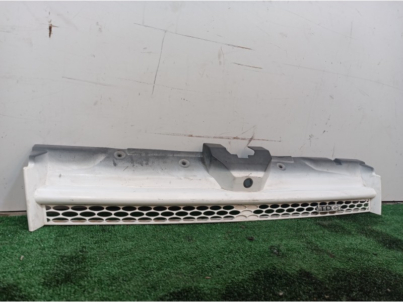 Recambio de rejilla delantera para ford transit connect (tc7) referencia OEM IAM 3T168350 3T168350 3T168350