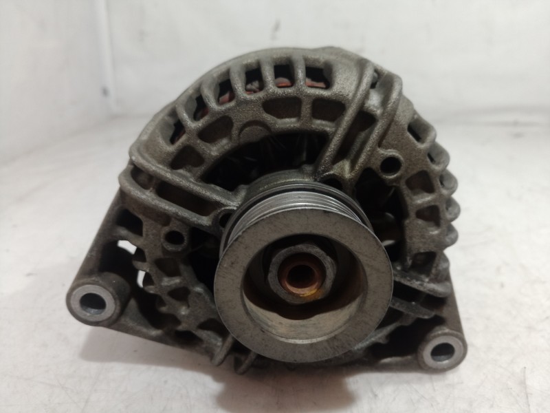 Recambio de alternador para opel corsa c sri referencia OEM IAM 0124425010 0124425010 0124425010