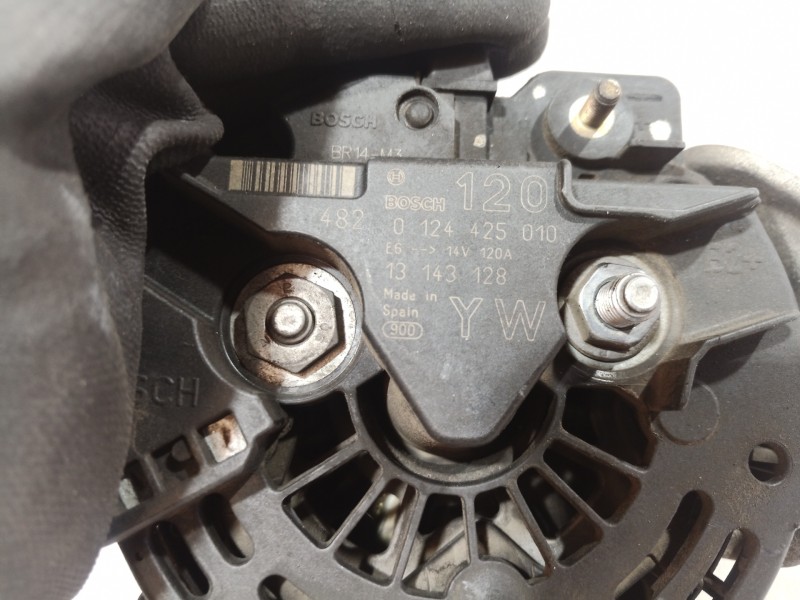 Recambio de alternador para opel corsa c sri referencia OEM IAM 0124425010 0124425010 0124425010