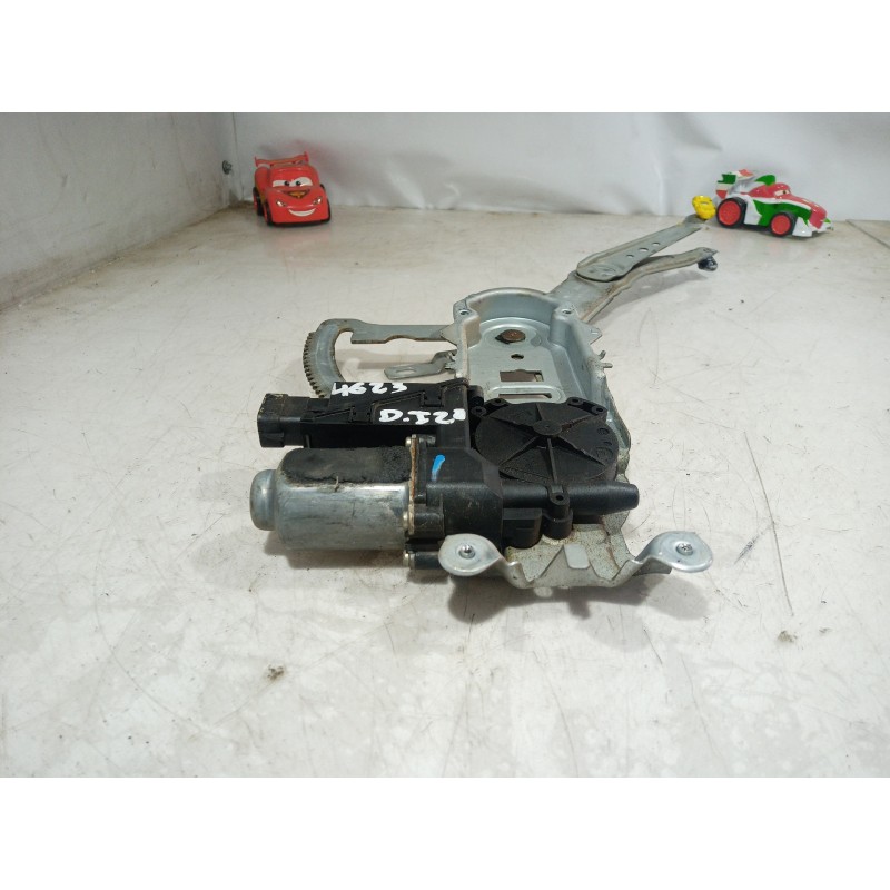 Recambio de elevalunas delantero izquierdo para opel corsa c sri referencia OEM IAM 13173067 13173067 13173067