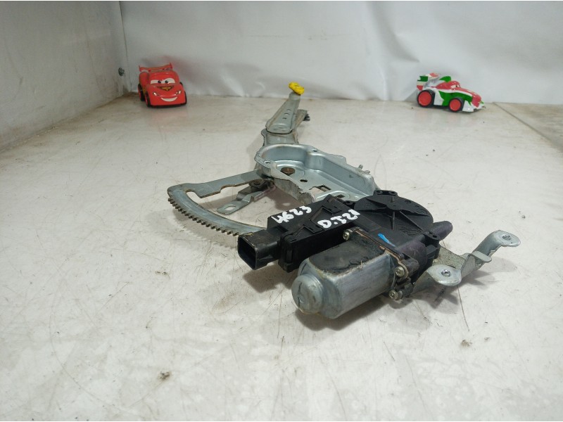 Recambio de elevalunas delantero izquierdo para opel corsa c sri referencia OEM IAM 13173067 13173067 13173067