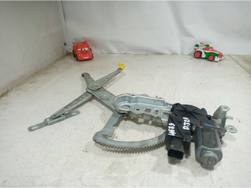 Recambio de elevalunas delantero izquierdo para opel corsa c sri referencia OEM IAM 13173067 13173067 13173067