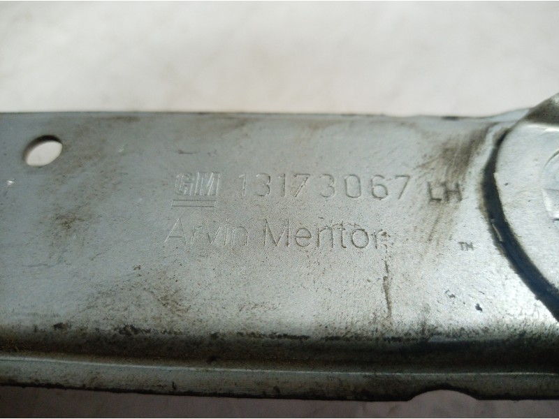 Recambio de elevalunas delantero izquierdo para opel corsa c sri referencia OEM IAM 13173067 13173067 13173067