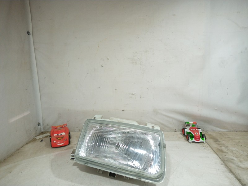 Recambio de faro derecho para volkswagen polo berlina (6n1) air referencia OEM IAM 084411123 084411123 084411123