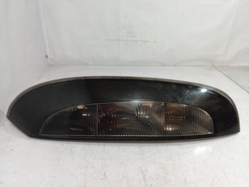 Recambio de piloto trasero derecho para opel corsa c sri referencia OEM IAM 24457236 24457236 24457236