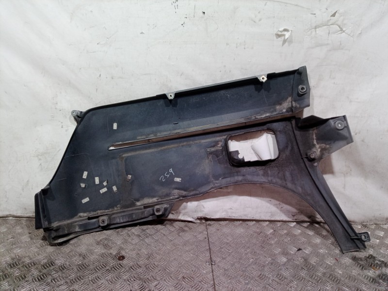 Recambio de aletin trasero izquierdo para lancia phedra (180) 3.0 v6 24v emblema cae referencia OEM IAM   