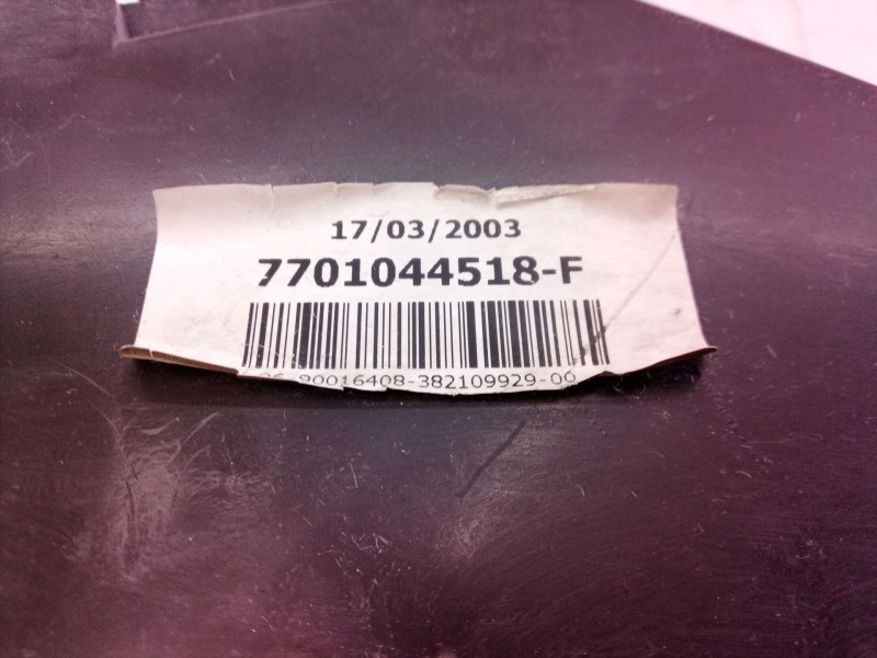 Recambio de faro izquierdo para renault master desde ´98 referencia OEM IAM   