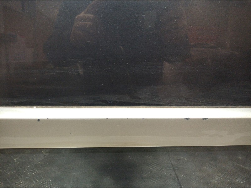 Recambio de puerta delantera derecha para renault megane ii classic berlina confort authentique referencia OEM IAM   