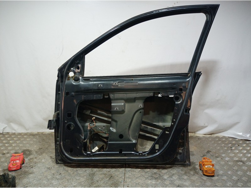 Recambio de puerta delantera derecha para renault megane ii classic berlina confort authentique referencia OEM IAM   