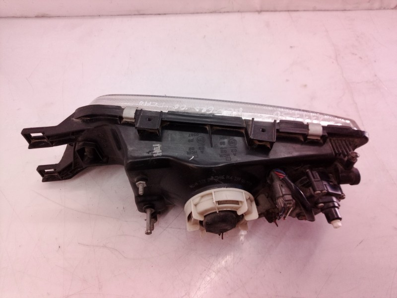 Recambio de faro derecho para nissan almera (n15) referencia OEM IAM   