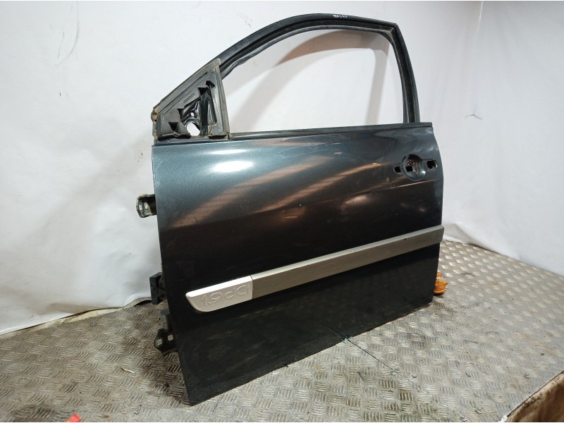 Recambio de puerta delantera izquierda para renault megane ii classic berlina confort authentique referencia OEM IAM   